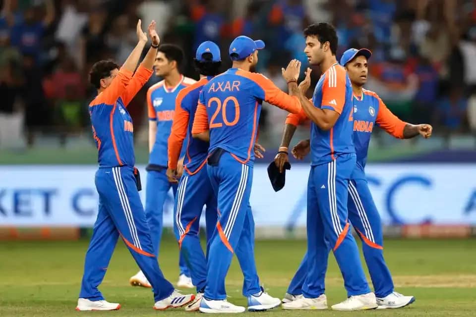 India Humbles Pakistan with Unstoppable Record Chase in Dubai