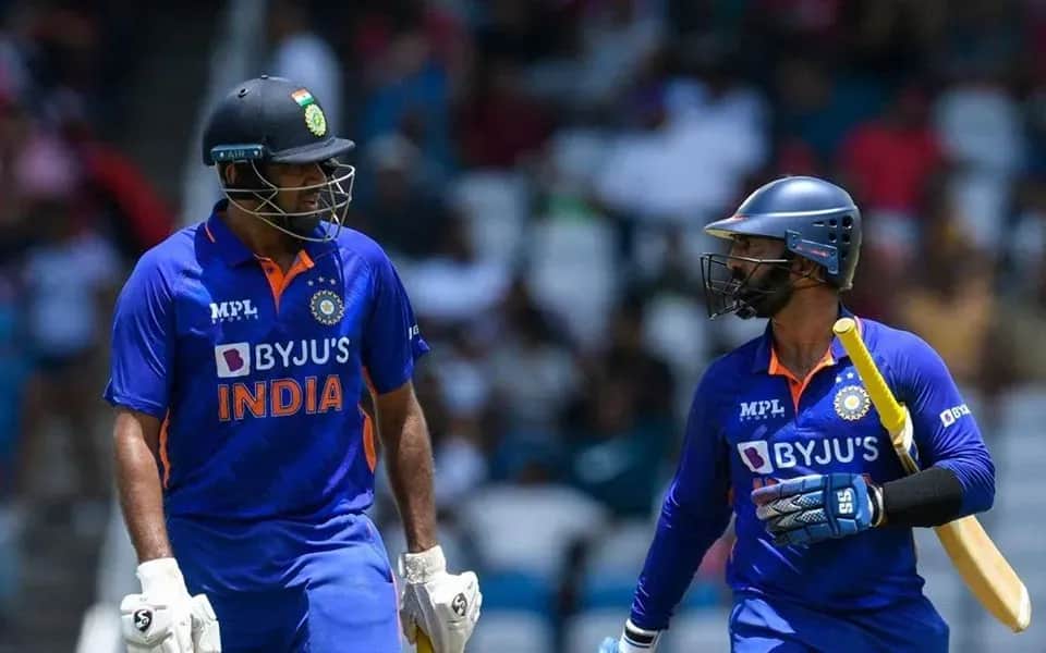 Karthik Ashwin HK Sixes.webp